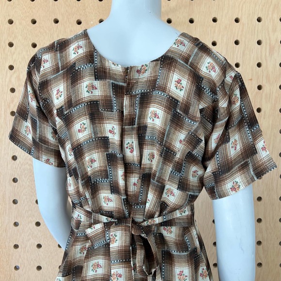 Vintage handmade shear dress - Picture 3 of 7